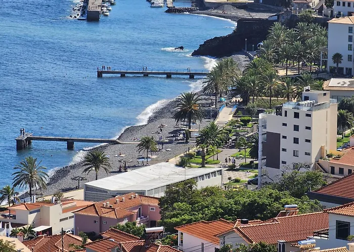 The View * Santa Cruz (Madeira)